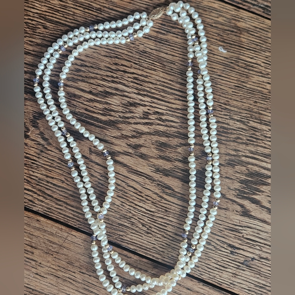 Elegant 17" 14k Yellow Gold 3 Strand White Pearl Necklace Amethyst Accents - Picture 1 of 5